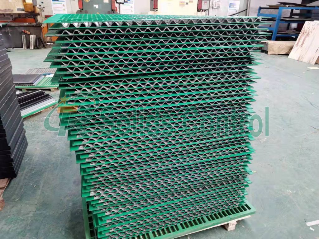 348pcs of Replacement Derrick Hyperpool Screen Pyramid Type Airlifted to Dubai title=