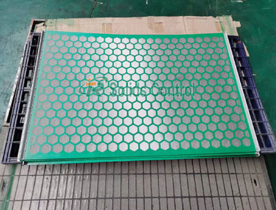 FLC 500 PWP Shaker Screen is constructed with two or three layers of 304 or 316 stainless steel wire mesh cloth, and then combined together with a steel backing plate. The FLC 500 PWP Shaker Screen features a single side quick-lock tension system that reduces panel replacement time.